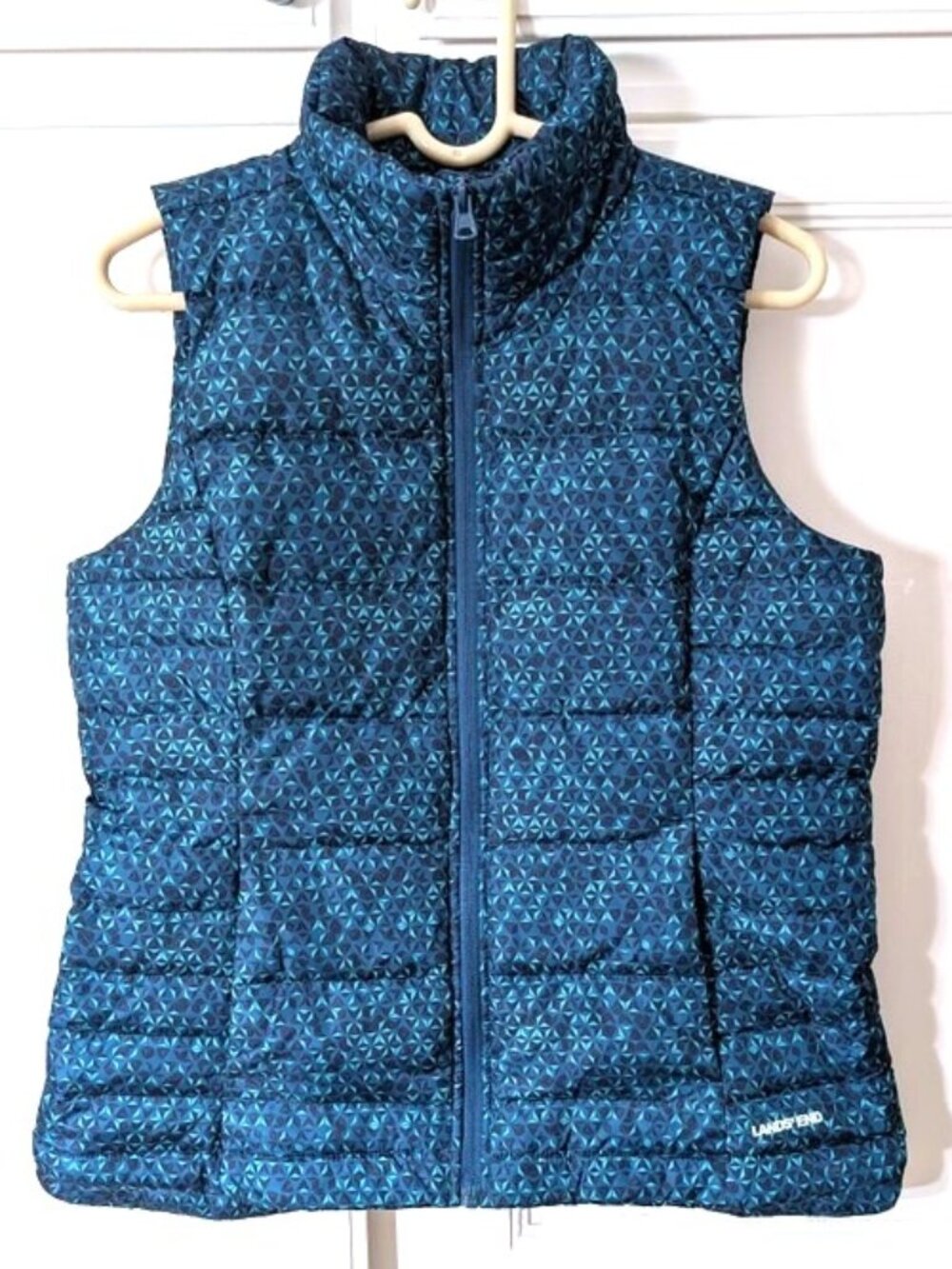 Like New Lands' End Down Puffer Vest Women’s Blue Geometric Print Size S (6-8)